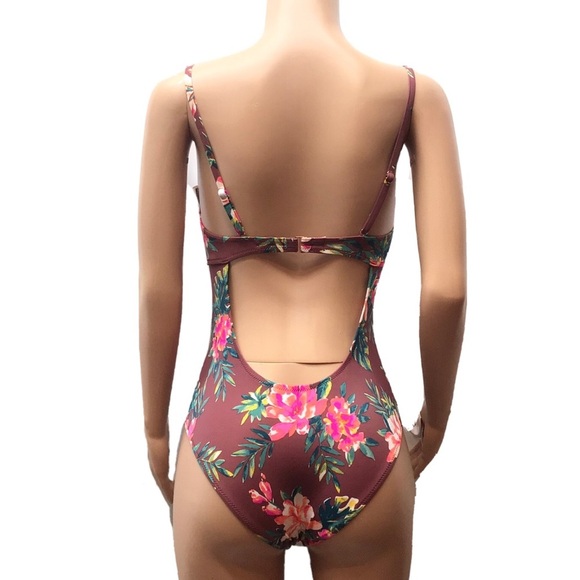 Shade & Shore Tie Front Cut Out Swimsuit Size 34C - Picture 6 of 14